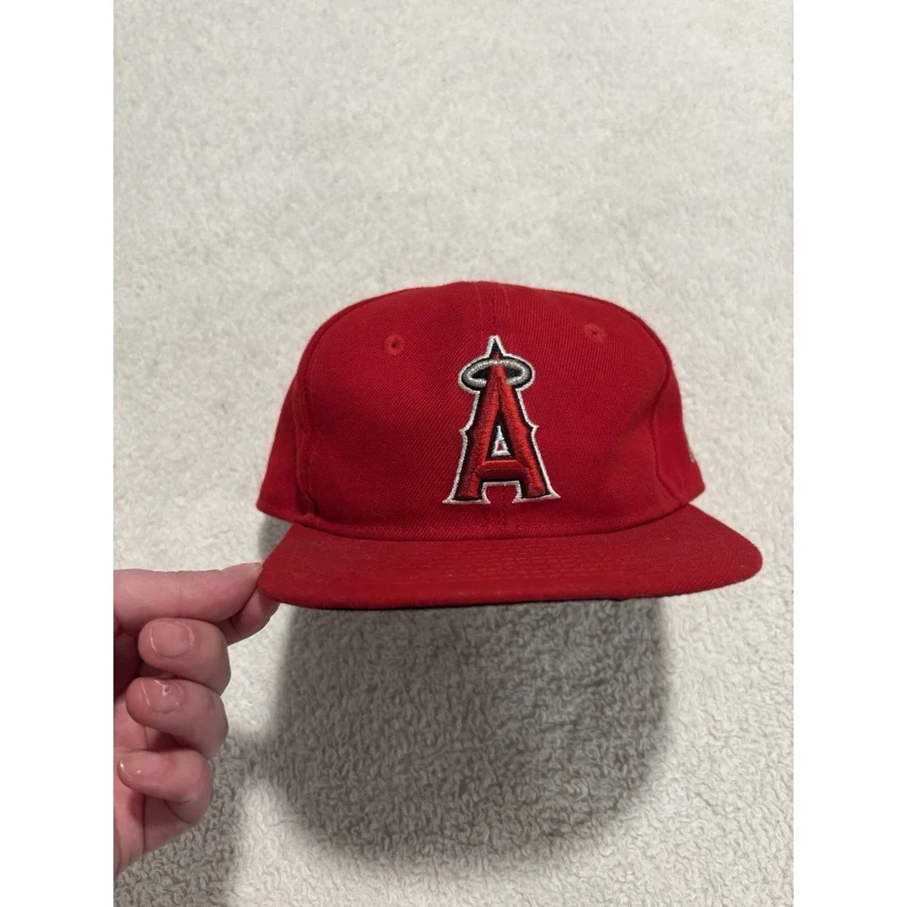 Los Angeles Angels Hat Cap Fitted Boys 6‎ 3/8 Red MLB Baseball 59FIFTY New Era